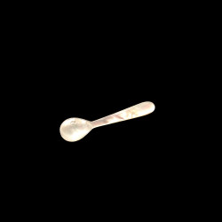 Petite cuillère nacre 7cm
