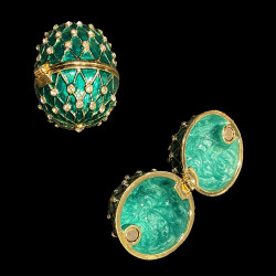 Egg box Fabergé style green