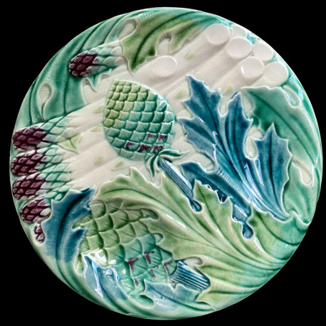 Assiette à asperge faience artichaut relief